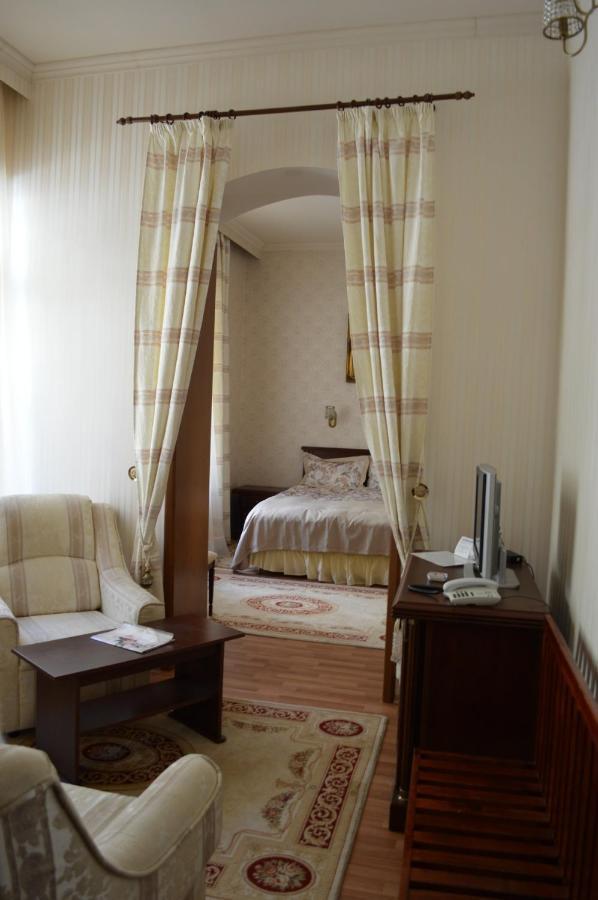 Vila Cerbul Albastru Hotel Moneasa Esterno foto